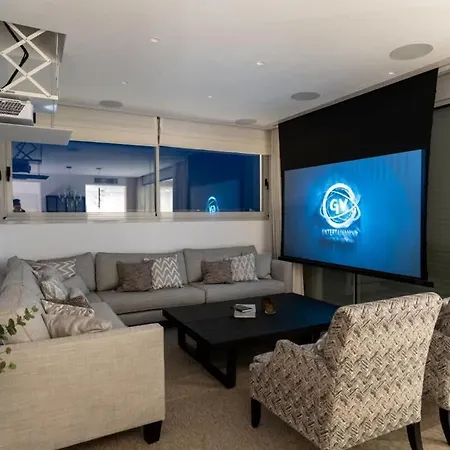 Palm - Incredible With 5 Rooms, Amazing Sea View And Private Pool וילה