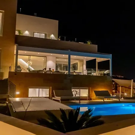 Βίλα Palm - Incredible With 5 Rooms, Amazing Sea View And Private Pool