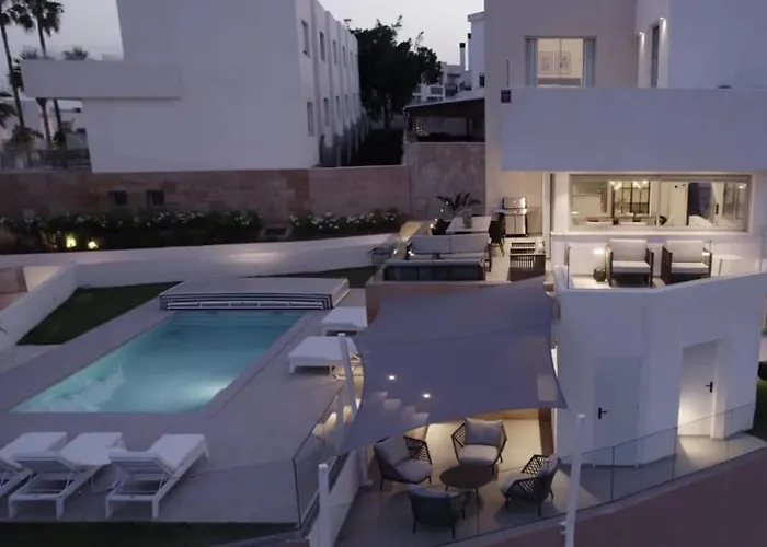 Palm - Incredible With 5 Rooms, Amazing Sea View And Private Pool Fuengirola